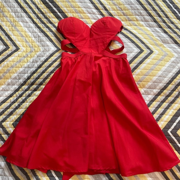 Xenia Boutique Strapless Heart Cage Red Mini Dress Bow toe back US 2 AUS 6 - Picture 3 of 4
